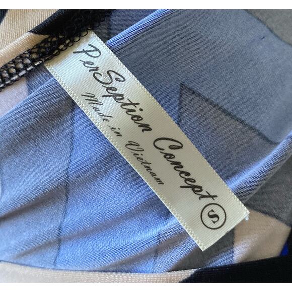 PERSEPTION CONCEPT Womens Size Small Short Sleeve V Neck Chevron Striped Shirt - Picture 8 of 8